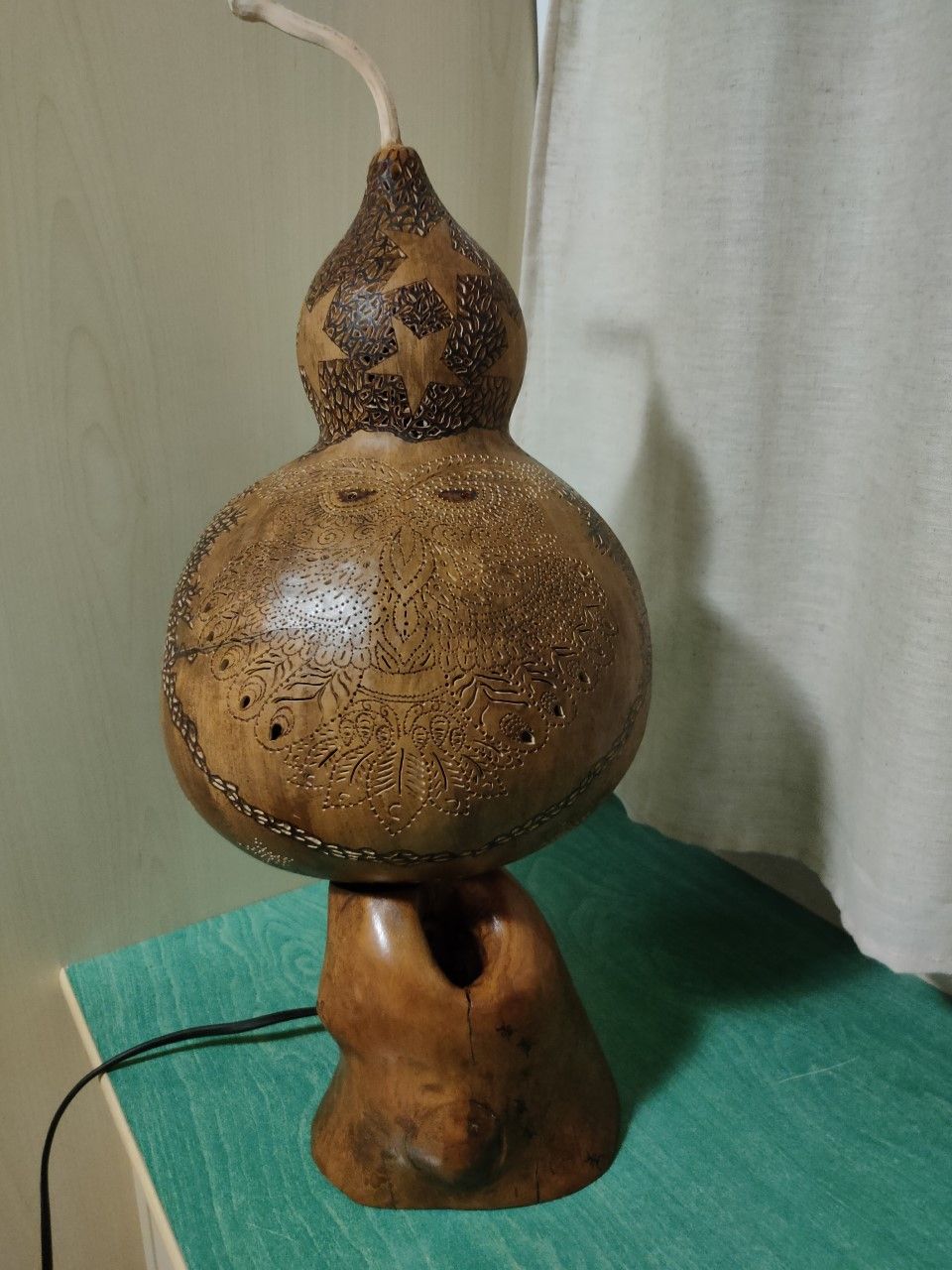 lampara buho artesanal tallada en calabaza