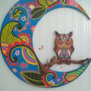 Búho y luna mural madera
