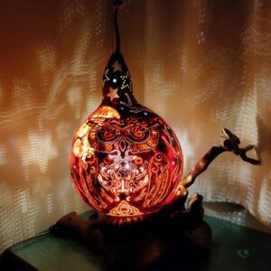 lampara buho artesanal tallada en calabaza